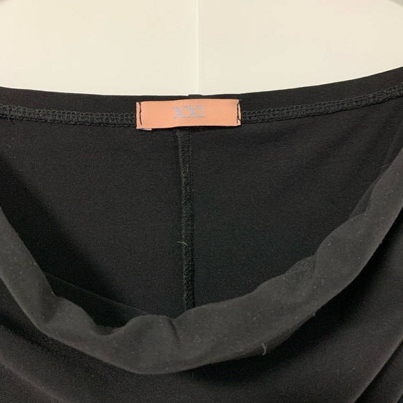 ❤️$10 add on. Black Ruched Dress Size M - Picture 3 of 6